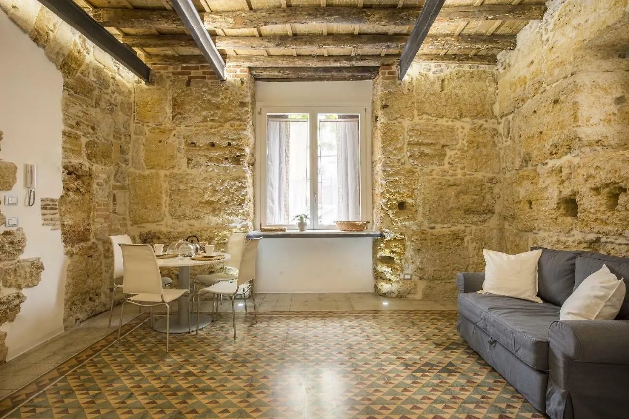 Stylish Home In Front Of Casa Professa Palermo Appartamento